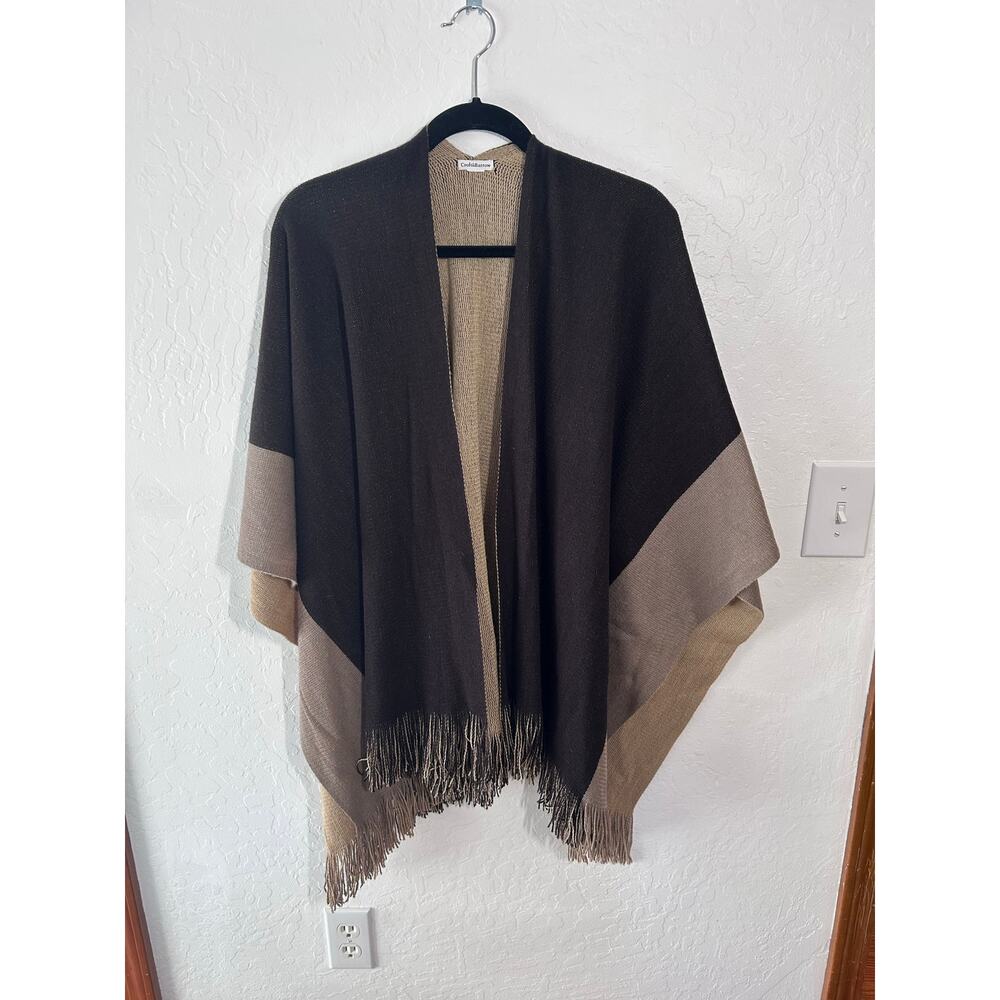 Women’s Cozy Open Front One Size Fits All Color Block Fringe Blanket Poncho - Picture 2 of 7